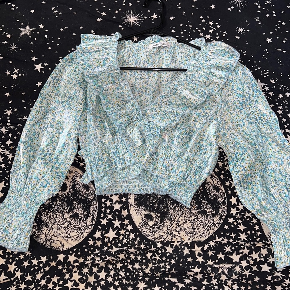 BRAND NEW floral ruffle blouse